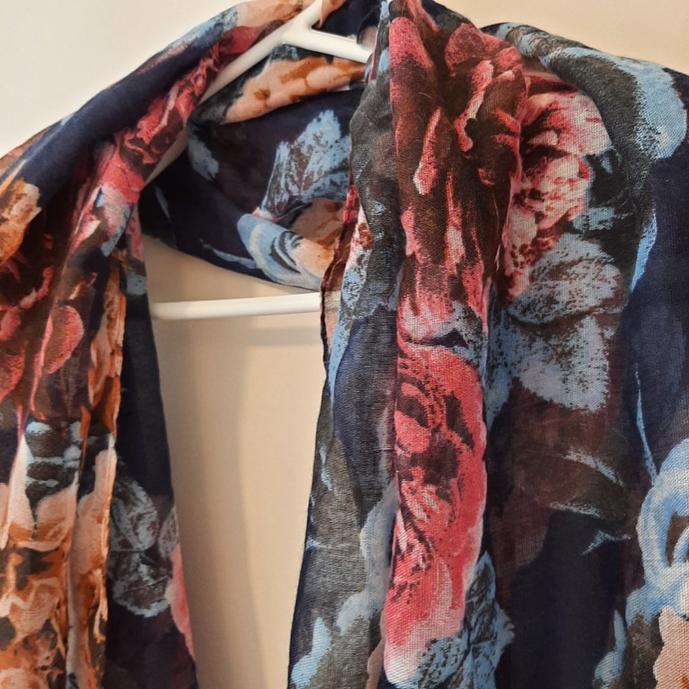Floral Inifinity Scarf. Multi coloured. - Picture 9 of 14